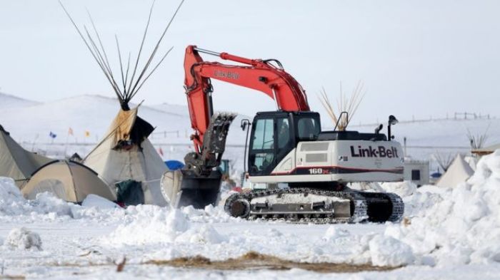 Суд в США отклонил иск индейцев об отмене постройки нефтепровода