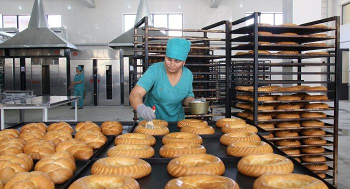 Сенаторы нашли в казахстанском хлебе "ядовитые дрожжи" 