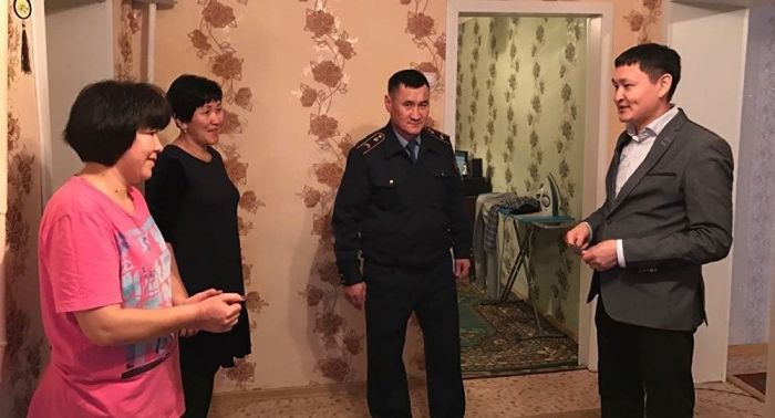 Столкновение с КамАЗом: павлодарским полицейским подарили по 5 млн тенге 