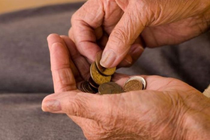 В Шымкенте начальник почтового отделения украла у пенсионеров 9 миллионов тенге