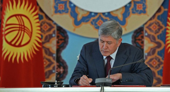 Бишкек пояснил, о какой блокаде со стороны Казахстана говорил Атамбаев 