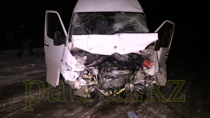 ДТП на трассе Алматы - Хоргос: 3 человека погибли, 10 пострадали