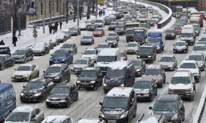 На одну тысячу казахстанцев приходится 250 машин 