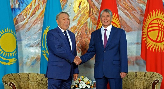 Назарбаев о высказываниях Атамбаева: президенты уйдут, а народ останется 