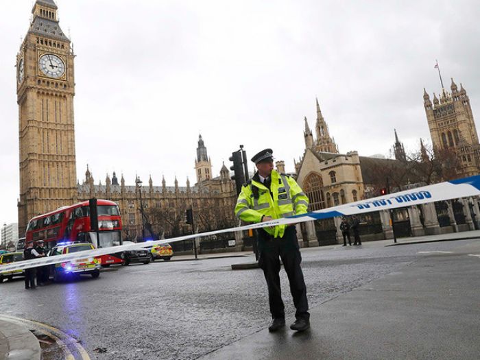 В центре Лондона произошел теракт 