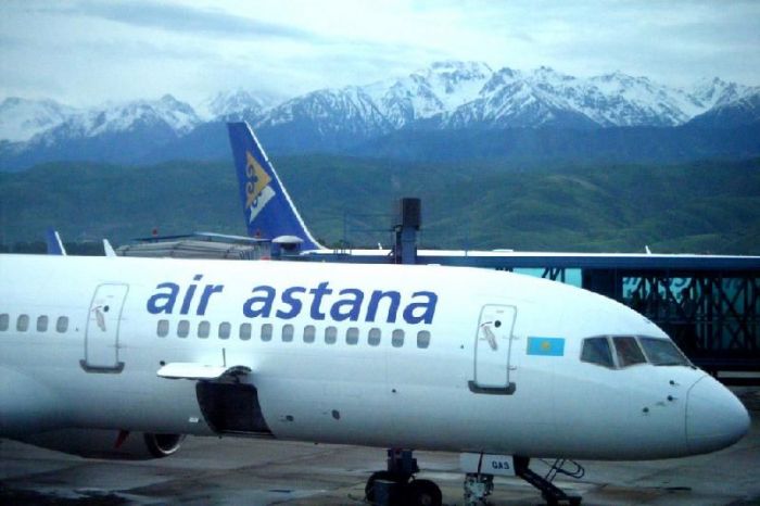 В «Эйр Астане» назвали причину, по которой самолет из Алматы не долетел до Бишкека 