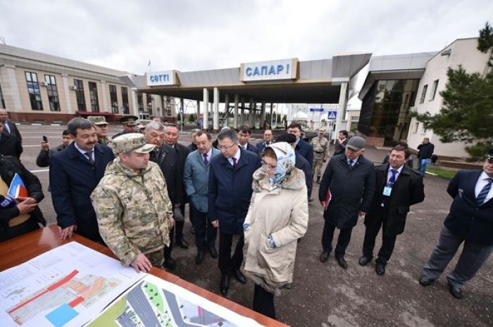 Я восхищаюсь нашими военными — Д.Назарбаева 