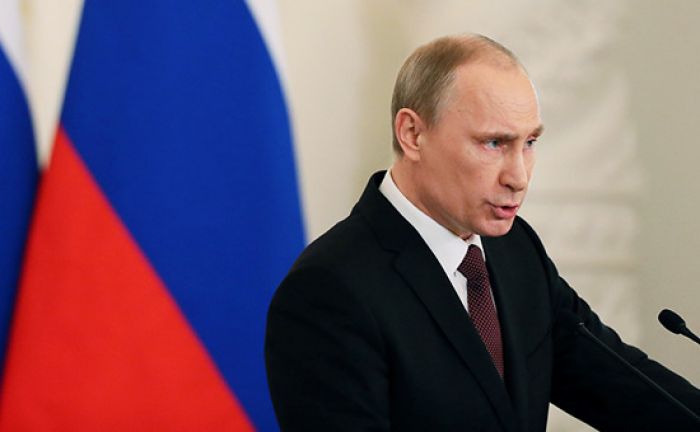 Кремль ответил на ракетный удар США по авиабазе в Сирии 