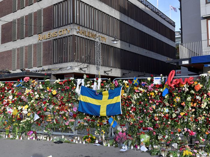 Стокгольмский террорист на допросе заявил, что давил "неверных" по приказу ИГ 