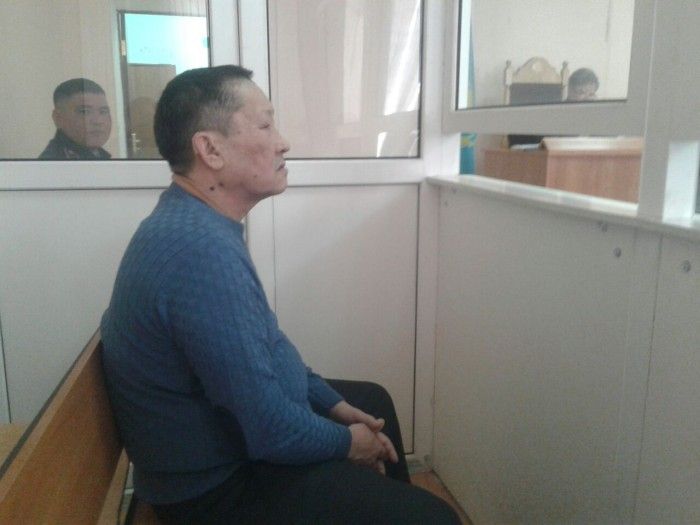 В Уральске прокурор запросил 10 лет лишения свободы для чиновника, подозреваемого в убийстве коллеги