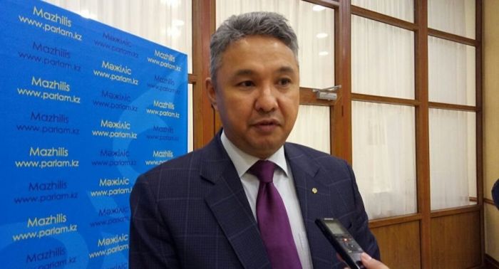 Депутат Перуашев о повышении зарплат мажилисменам: я бы не злорадствовал 