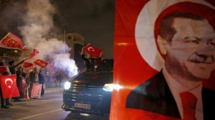 Турция: Эрдоган выиграл референдум о расширении полномочий 