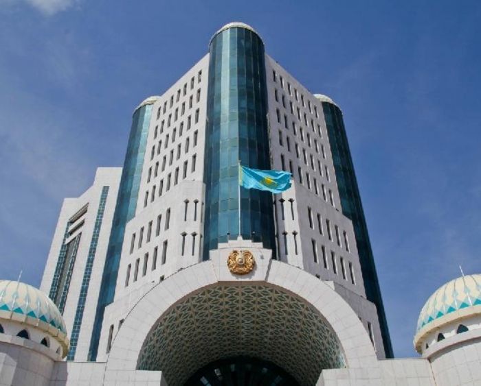Сенаторы окажут помощь пострадавшим от паводков казахстанцам 