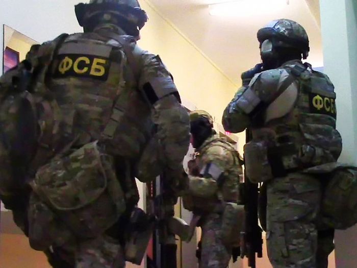 ФСБ объявила напавшего на их здание в Хабаровске неонацистом