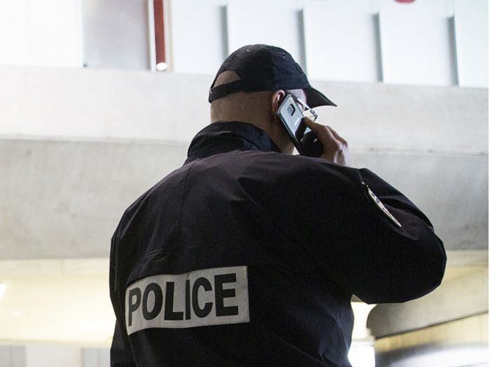 В Париже полицейские "воскресили" женщину через полтора часа после признания ее мертвой