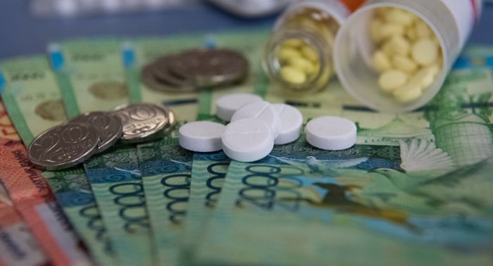 Медиков в Казахстане будут наказывать за навязывание дорогих лекарств 