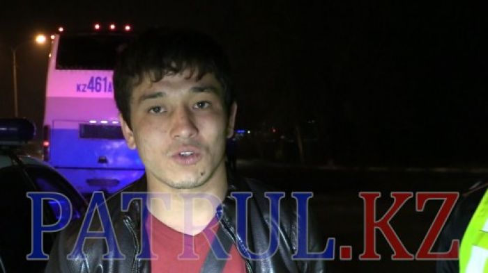 Водитель признался полицейским, что в Шымкенте легко купить поддельные права 