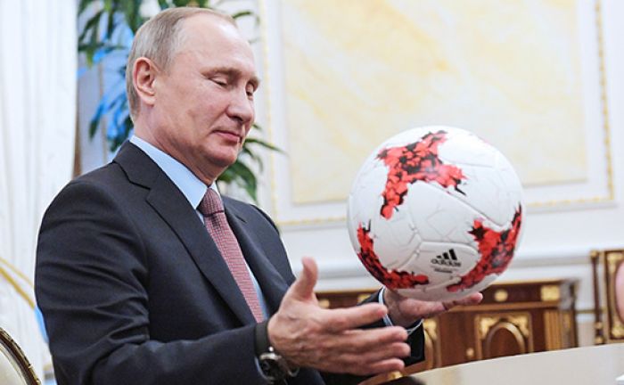Путин ввел особые меры на время футбольных турниров в России 