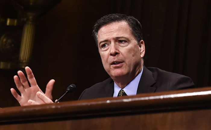 СМИ объяснили увольнение главы ФБР нарушением им субординации 