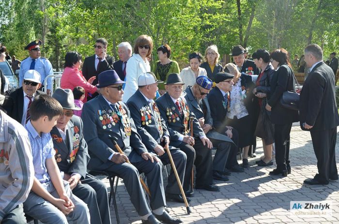Праздничные выплаты 