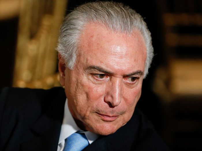 Президента Бразилии обвиняют в попытке подкупа свидетеля