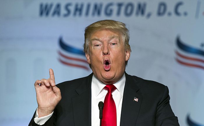 Трамп назвал назначение спецпрокурора по России «великой охотой на ведьм» 