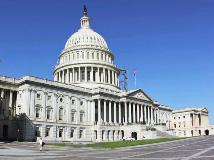 Минфин США передал в конгресс данные, касающиеся расследования возможных связей Трампа с Россией 