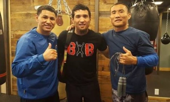 Стало известно, сколько стоят билеты на бои Ислама и Турарова 