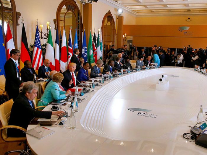 Страны G7 готовы усилить санкции против России