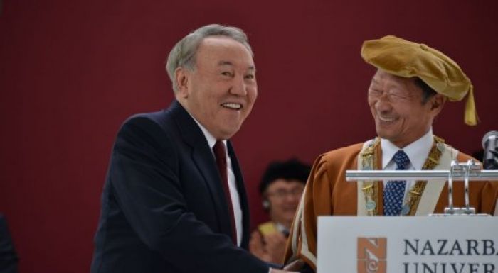 Меня в университете не учили стать Президентом - Назарбаев