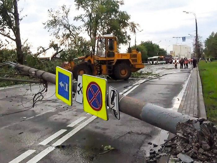 Смертоносный ураган в Москве: 11 погибших, 137 пострадавших