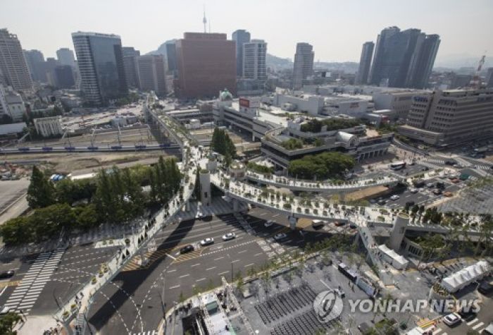 Молодой казахстанец погиб в парке Сеула 