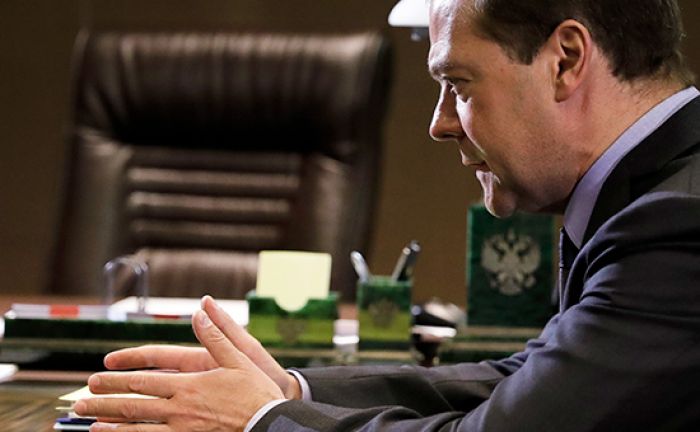 Навальный потребовал вызвать Медведева на суд с Усмановым 