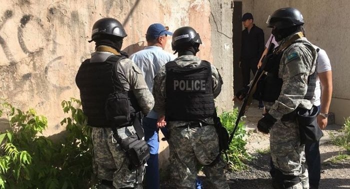 КНБ: лидеры преступной группы и экс-глава РУВД задержаны в Алматы 