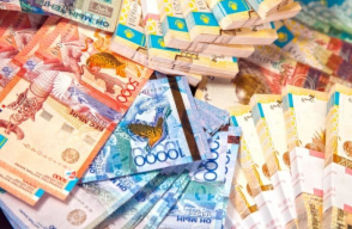 Работники крупных компаний зарабатывают больше 