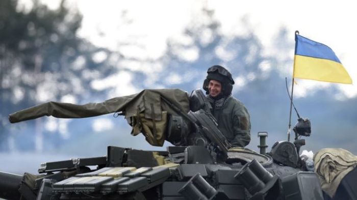 Украина законодательно закрепила стремление стать членом НАТО 