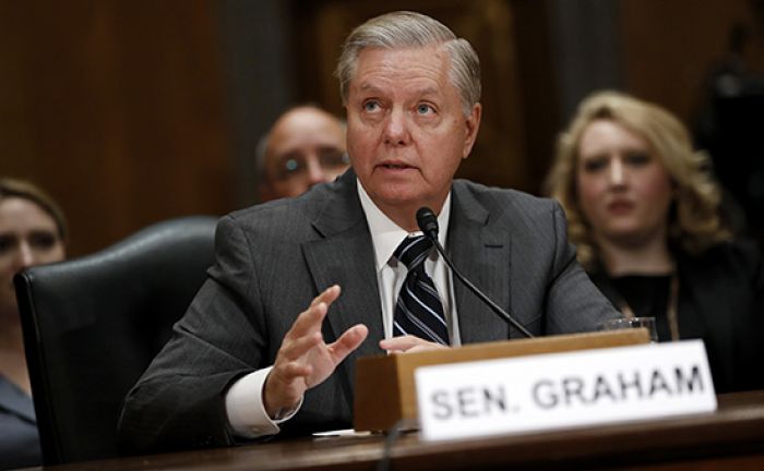 Сенатор США анонсировал закон об ужесточении санкций против России 