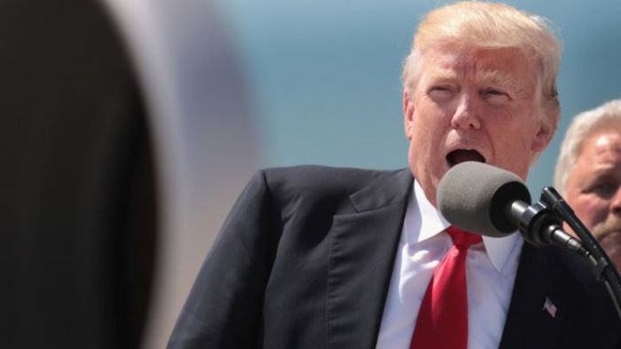 Около 200 американских конгрессменов подали иск против Трампа 