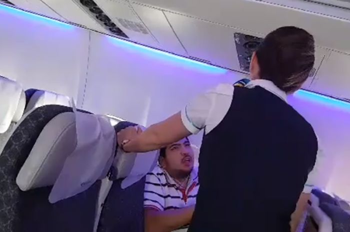 Максат Усенов включен в «серый список» авиакомпании «Эйр Астана»