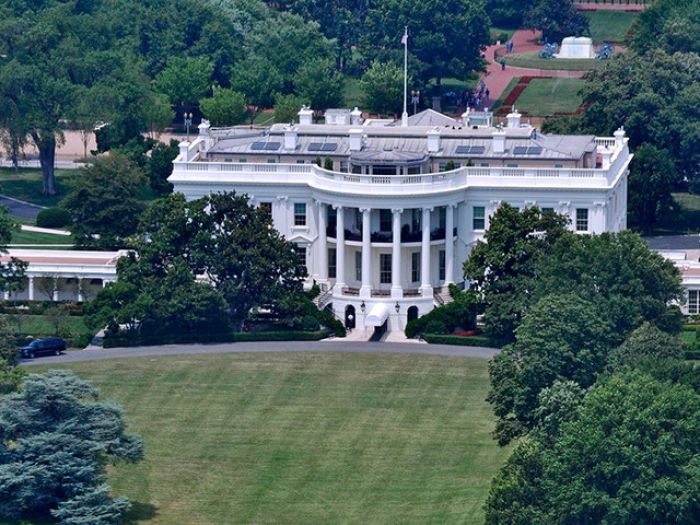 В Белом доме назвали условия снятия санкций с России