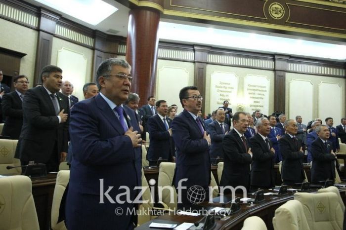 Депутаты ушли на каникулы 