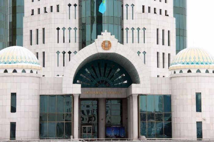 Новым сенаторам посоветовали не называть себя "депутатами верхней палаты" 