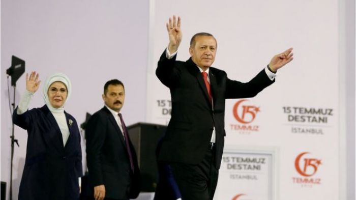 Турция отмечает годовщину провала попытки переворота