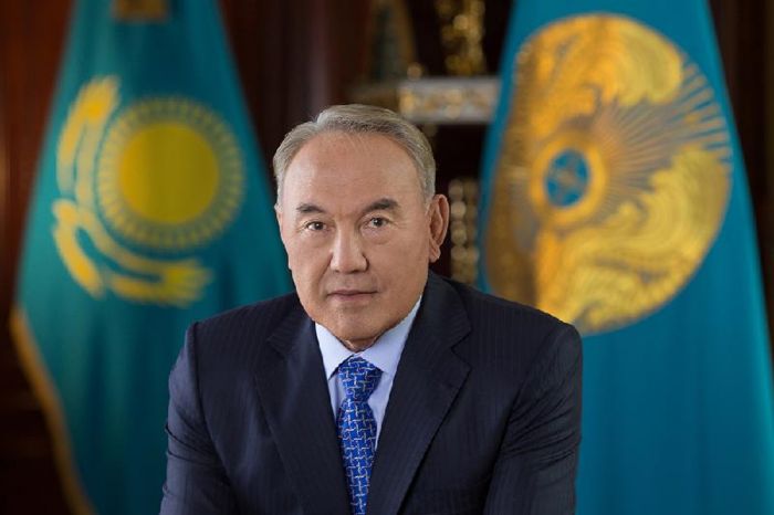 Президента Казахстана наградили Орденом Изабеллы Католической 