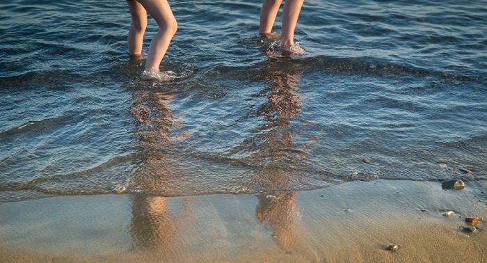 Две девочки упали в арык в Алматинской области, одна из них погибла 