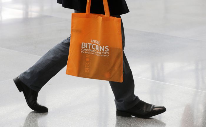 В Греции задержали россиянина за отмывание $4 млрд через биткоины 