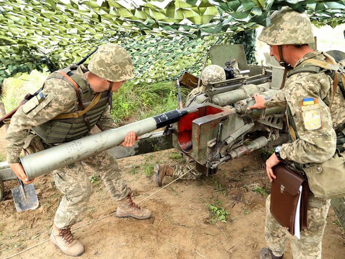 WSJ: Пентагон и Госдеп разработали план поставки Украине летального оружия 