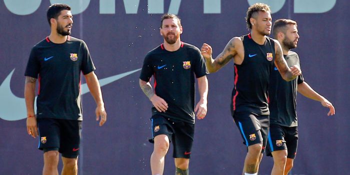 Неймар попрощался с игроками «Барселоны»