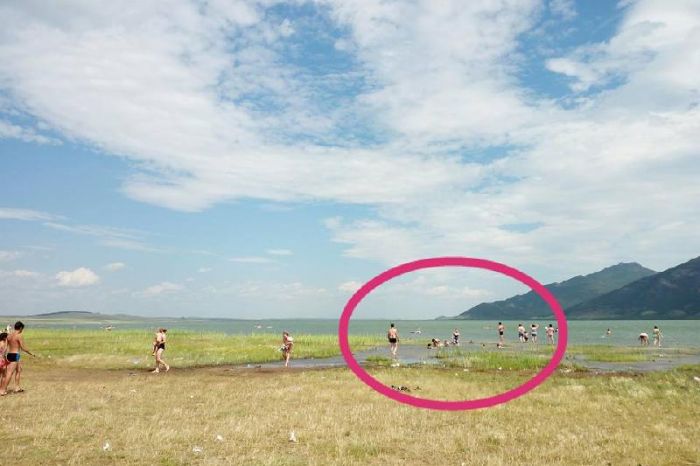 На глазах у отдыхающих в Боровом утонули две девушки