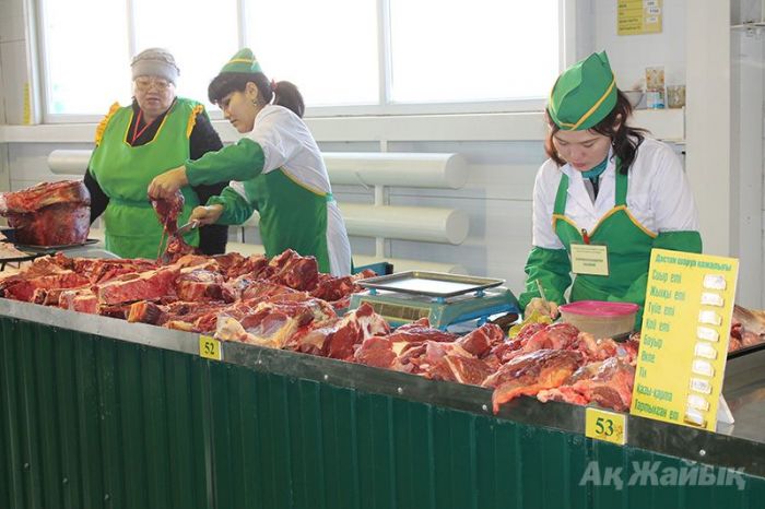 Большинство казахстанцев назвало рост цен в стране умеренным - опрос Нацбанка